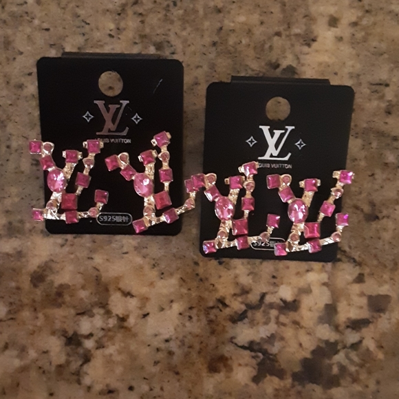 Earrings - Picture 6 of 8